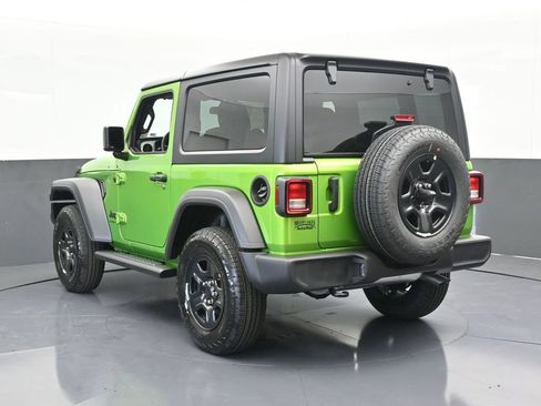 Used 2025 Jeep Wrangler Sport image 4