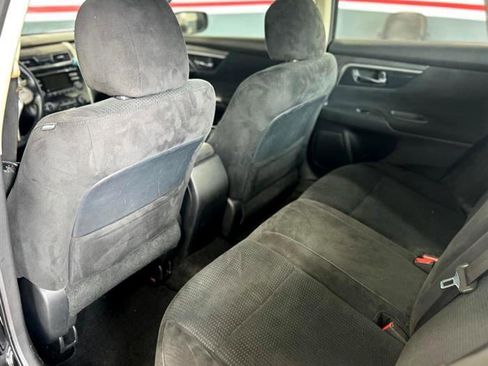 Used 2014 Nissan Altima 2.5 S w/ Display Audio Package image 19