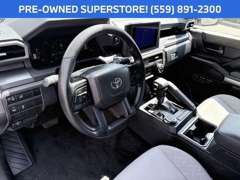 Used 2026 Toyota Tacoma SR5 AWD/4WD image 7