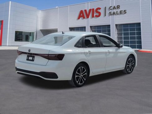 Used 2025 Volkswagen Jetta Sport FWD image 6