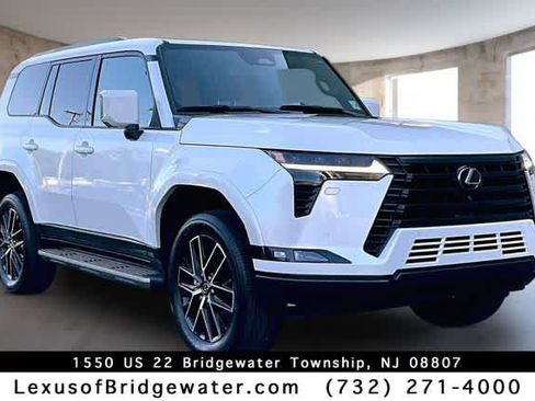 Used 2024 Lexus GX 550 w/ Cold Area Package AWD/4WD image 2