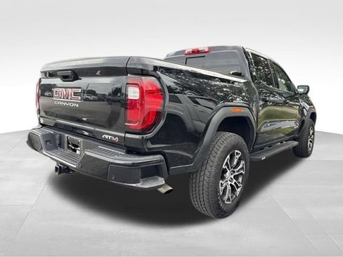 Used 2025 GMC Canyon AT4 w/ Technology Plus Package AWD/4WD image 6