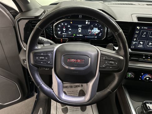Used 2022 GMC Sierra 1500 SLT w/ SLT Convenience Package AWD/4WD image 28