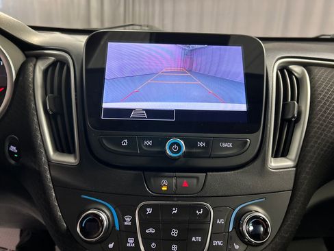 Used 2024 Chevrolet Malibu LT image 18