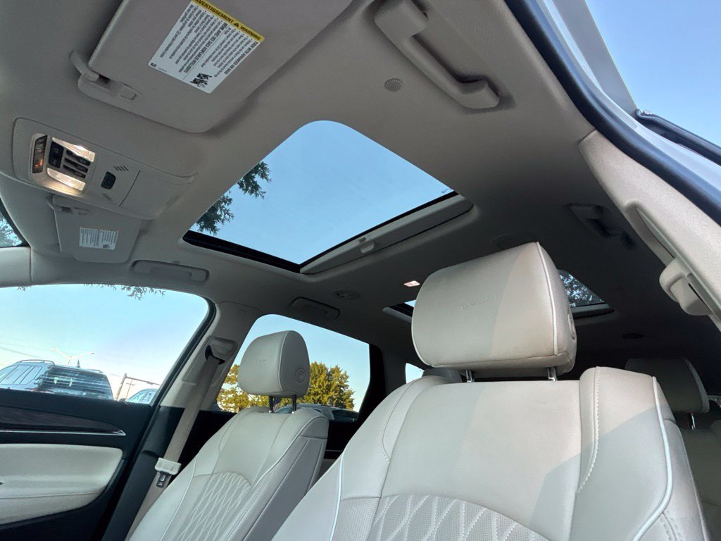Used 2023 Buick Enclave Avenir w/ Avenir Technology Package FWD image 22