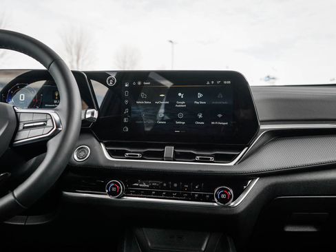 New 2026 Chevrolet Equinox LT w/ Convenience Package II image 16