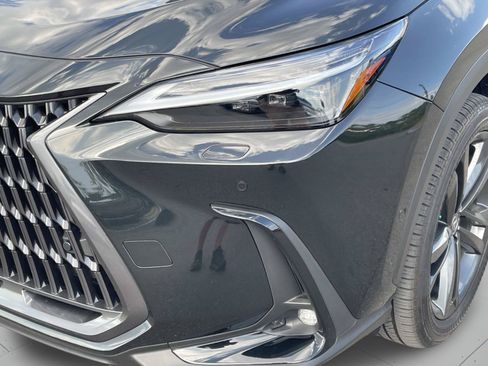 Used 2025 Lexus NX 450h+ AWD w/ Accessory Package (Z2) image 9
