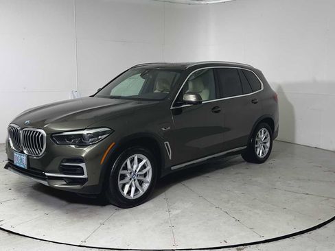 Used 2022 BMW X5 xDrive45e w/ Climate Comfort Package image 6