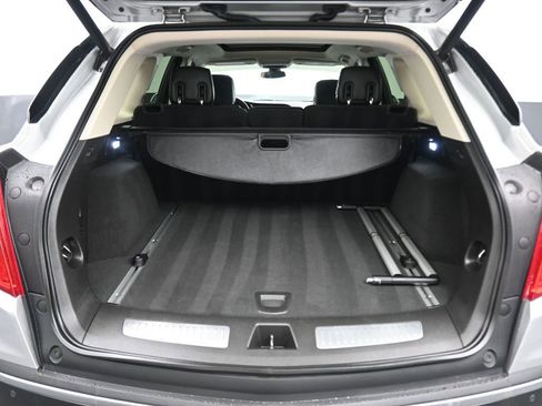 Used 2019 Cadillac XT5 Premium Luxury image 46