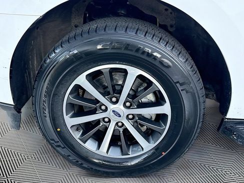 Used 2020 Ford Expedition XLT w/ Equipment Group 201A AWD/4WD image 35