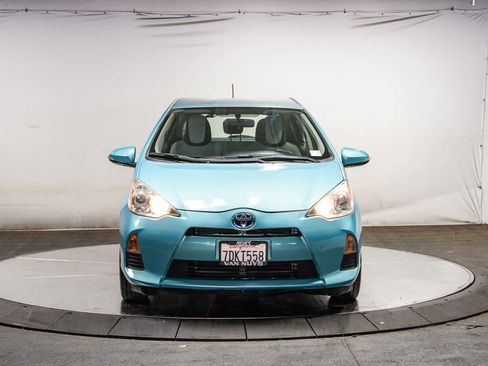 Used 2014 Toyota Prius C One FWD image 6