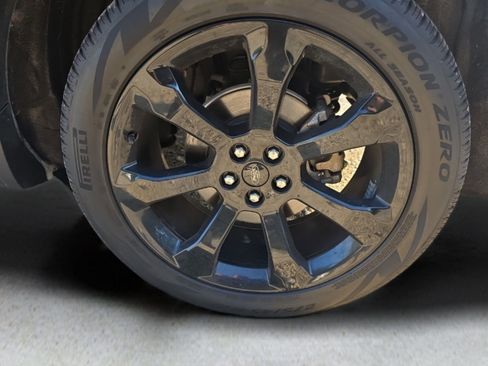 Used 2024 Ford Explorer ST-Line w/ Class IV Trailer Tow Package image 45