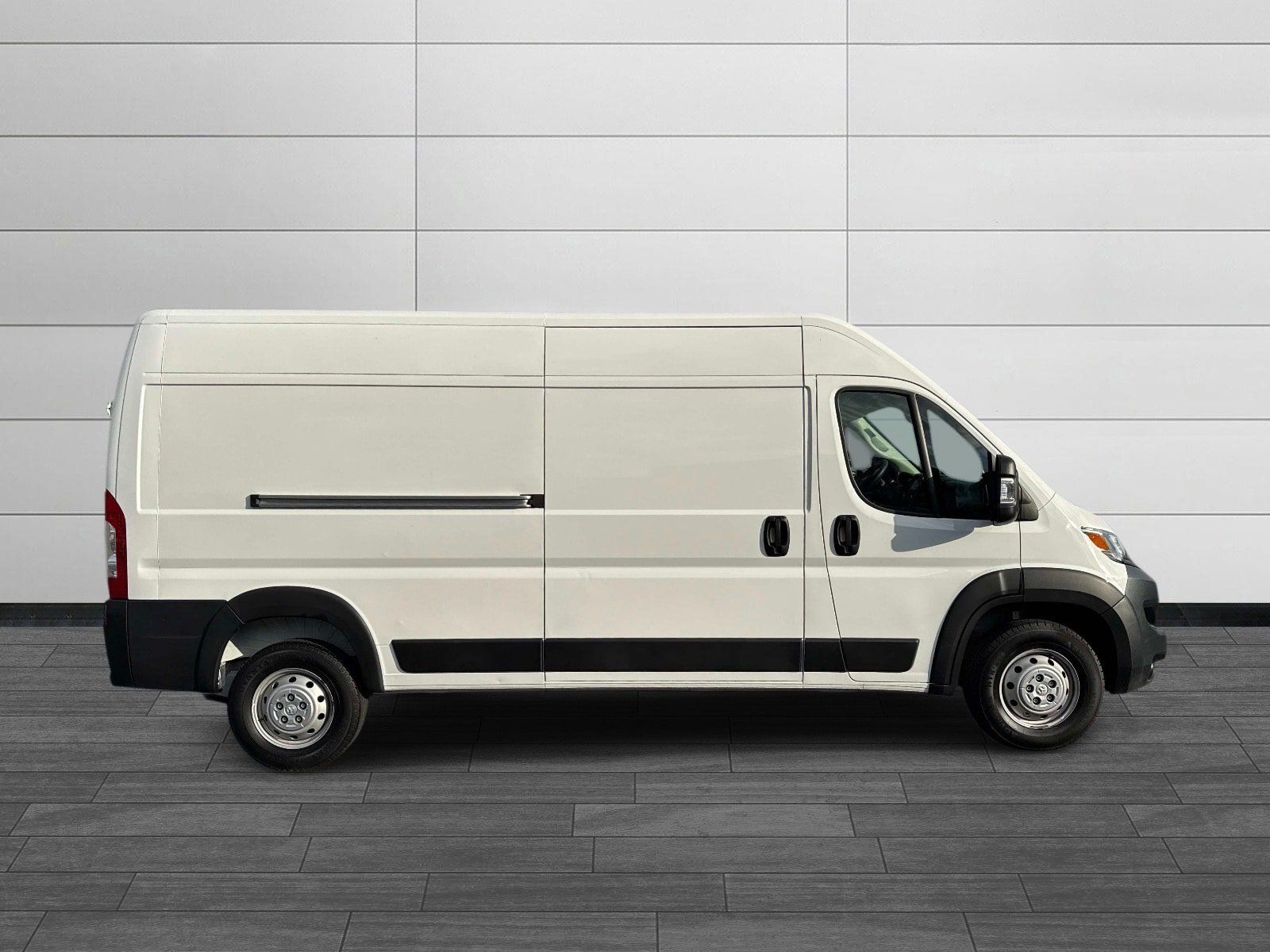 Used 2023 RAM ProMaster 2500 FWD image 2