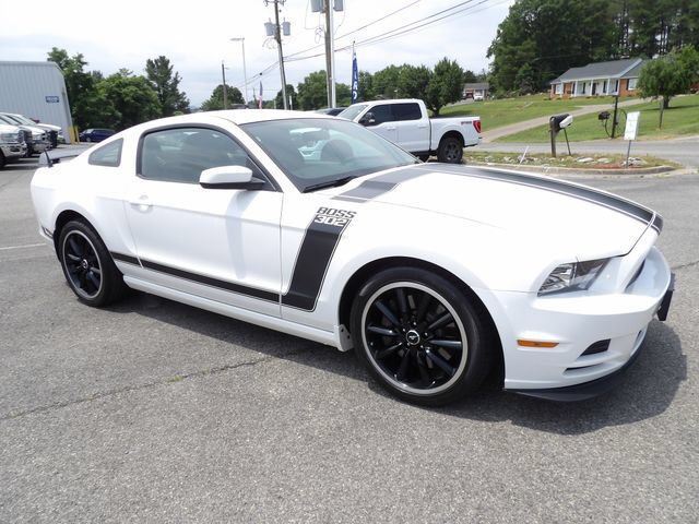 Used 2013 Ford Mustang Boss 302 w/ Boss 302 Accessory Pkg RWD image 6