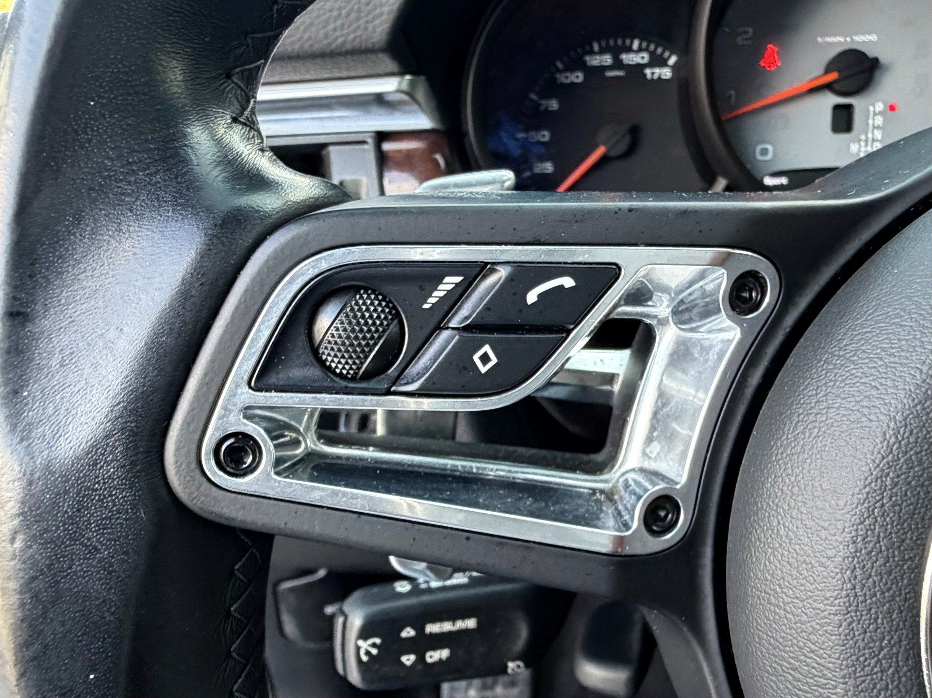 Used 2021 Porsche Macan S AWD/4WD image 23