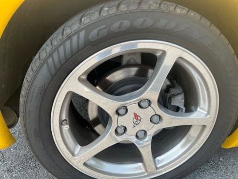 Used 2002 Chevrolet Corvette Convertible w/ Preferred Equipment Group2 image 5