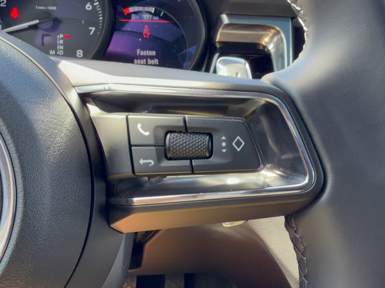Certified 2026 Porsche Macan AWD/4WD image 19