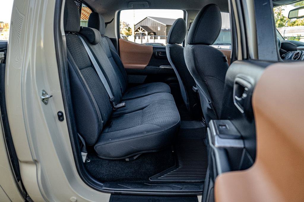 Used 2019 Toyota Tacoma SR5 AWD/4WD image 26