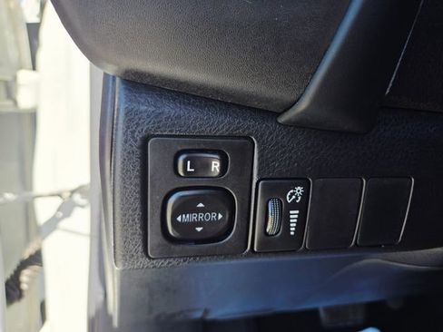 Used 2017 Toyota Corolla SE image 28