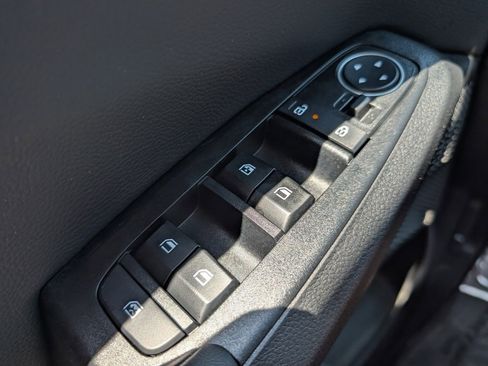 Used 2024 Kia Seltos EX image 33