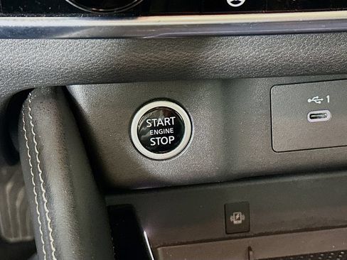 Certified 2023 Nissan Rogue Platinum AWD/4WD image 20