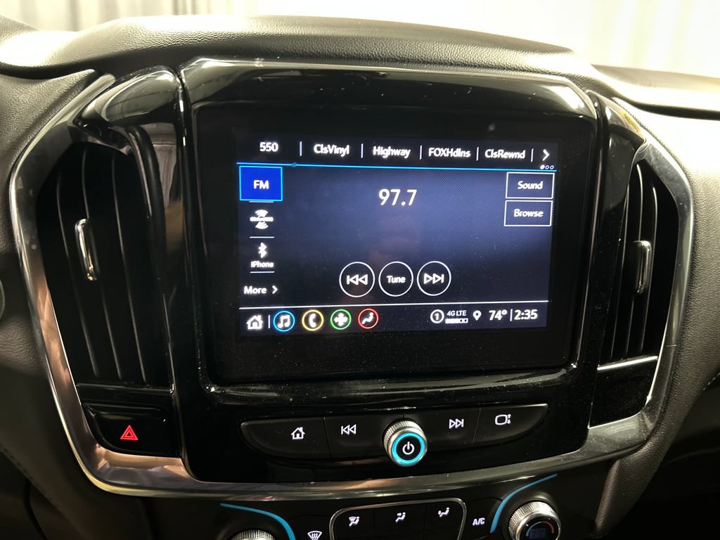 Used 2023 Chevrolet Traverse LT FWD image 17