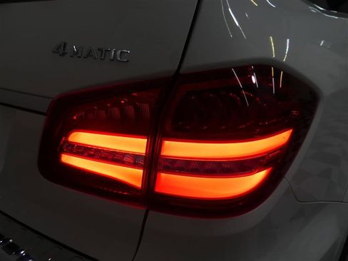 Used 2017 Mercedes-Benz GLS 550 4MATIC image 16