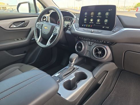 Used 2025 Chevrolet Blazer LT AWD/4WD image 16