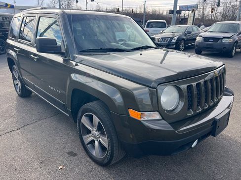 Used 2016 Jeep Patriot 4WD image 19