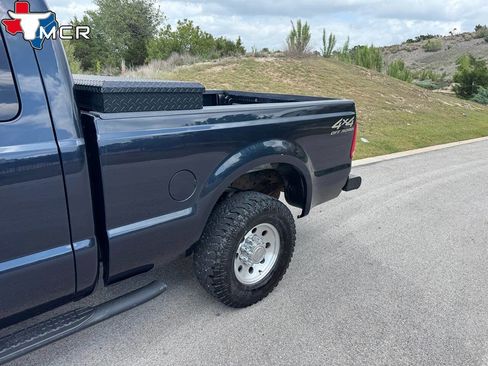 Used 2000 Ford F250 XLT image 14