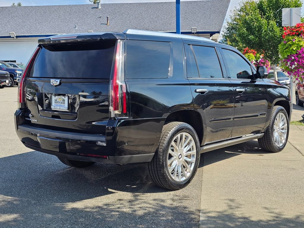 Used 2020 Cadillac Escalade Premium Luxury w/ Escalade Sport Edition AWD/4WD image 5