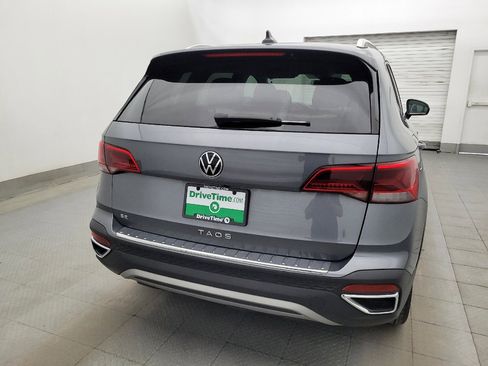 Used 2023 Volkswagen Taos SE FWD image 7