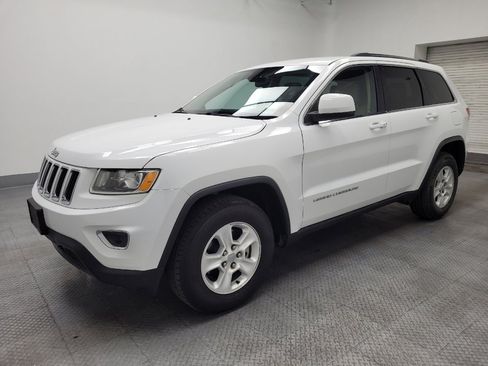 Used 2016 Jeep Grand Cherokee Laredo w/ Quick Order Package 23E RWD image 2