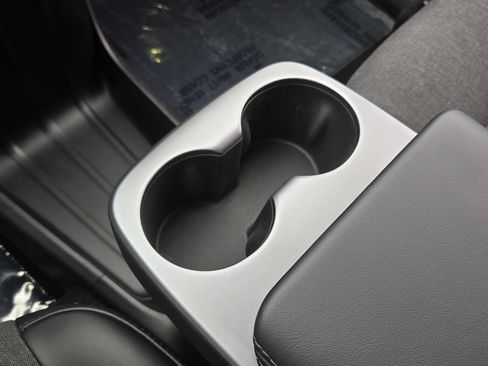 Used 2026 Tesla Model Y AWD image 17