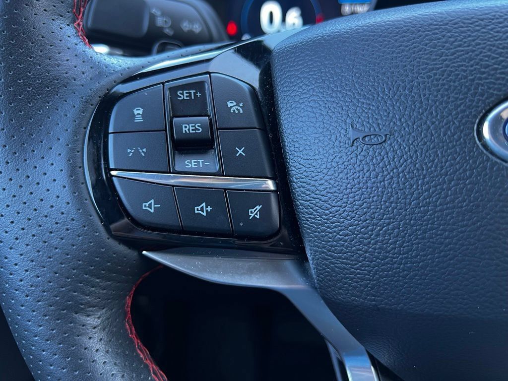 Used 2025 Ford Explorer ST RWD image 28