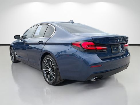 Used 2023 BMW 530e w/ Premium Package RWD image 5