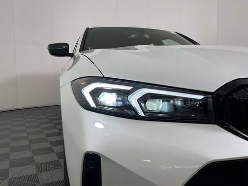 New 2026 BMW 330i Sedan w/ M Sport Package RWD image 5