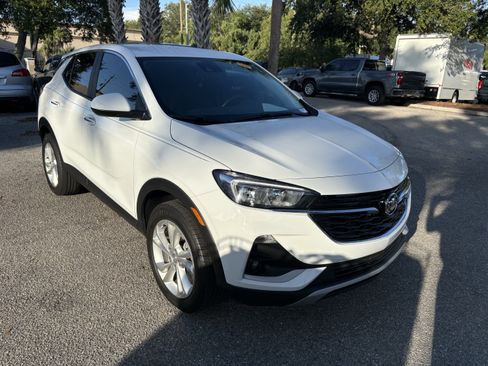Used 2023 Buick Encore GX Preferred w/ Cold Weather Comfort Package AWD/4WD image 1