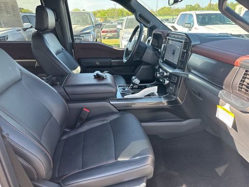 Used 2023 Ford F150 Lariat w/ Max Trailer Tow Package image 33