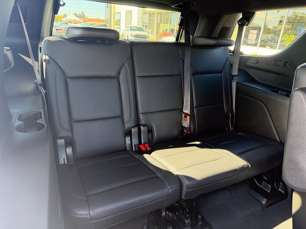 Used 2021 Chevrolet Tahoe Z71 w/ Z71 Off-Road Package AWD/4WD image 34