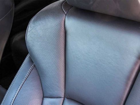 Used 2022 Subaru Ascent Limited w/ Technology Package image 26