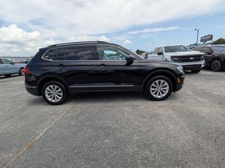 Used 2018 Volkswagen Tiguan SE FWD video 3