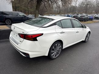 Used 2023 Nissan Altima 2.5 SL video 3