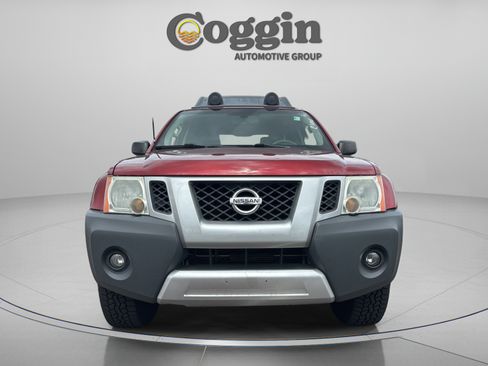 Used 2015 Nissan Xterra PRO-4X w/ Pro-4x Leather Package AWD/4WD image 8