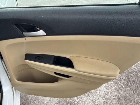 Used 2012 Honda Accord LX image 28