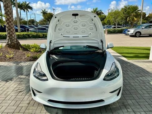 Used 2023 Tesla Model 3 Performance image 7