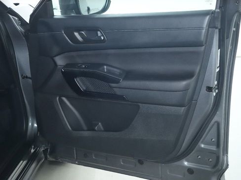 Certified 2025 Nissan Pathfinder SV FWD image 35
