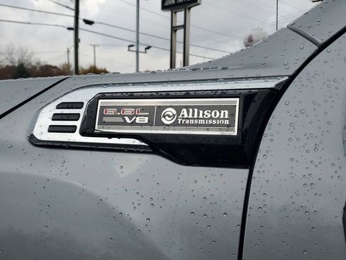 New 2026 GMC Sierra 2500 SLE w/ SLE Value Package; image 7