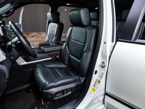 Used 2024 Toyota Sequoia Platinum image 30