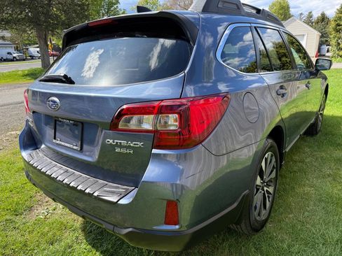 Used 2016 Subaru Outback 3.6R Limited AWD/4WD image 4